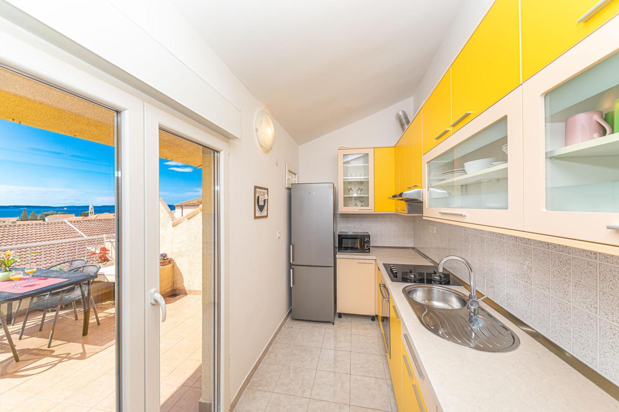 Apartments Iskra Stobreč エクステリア 写真