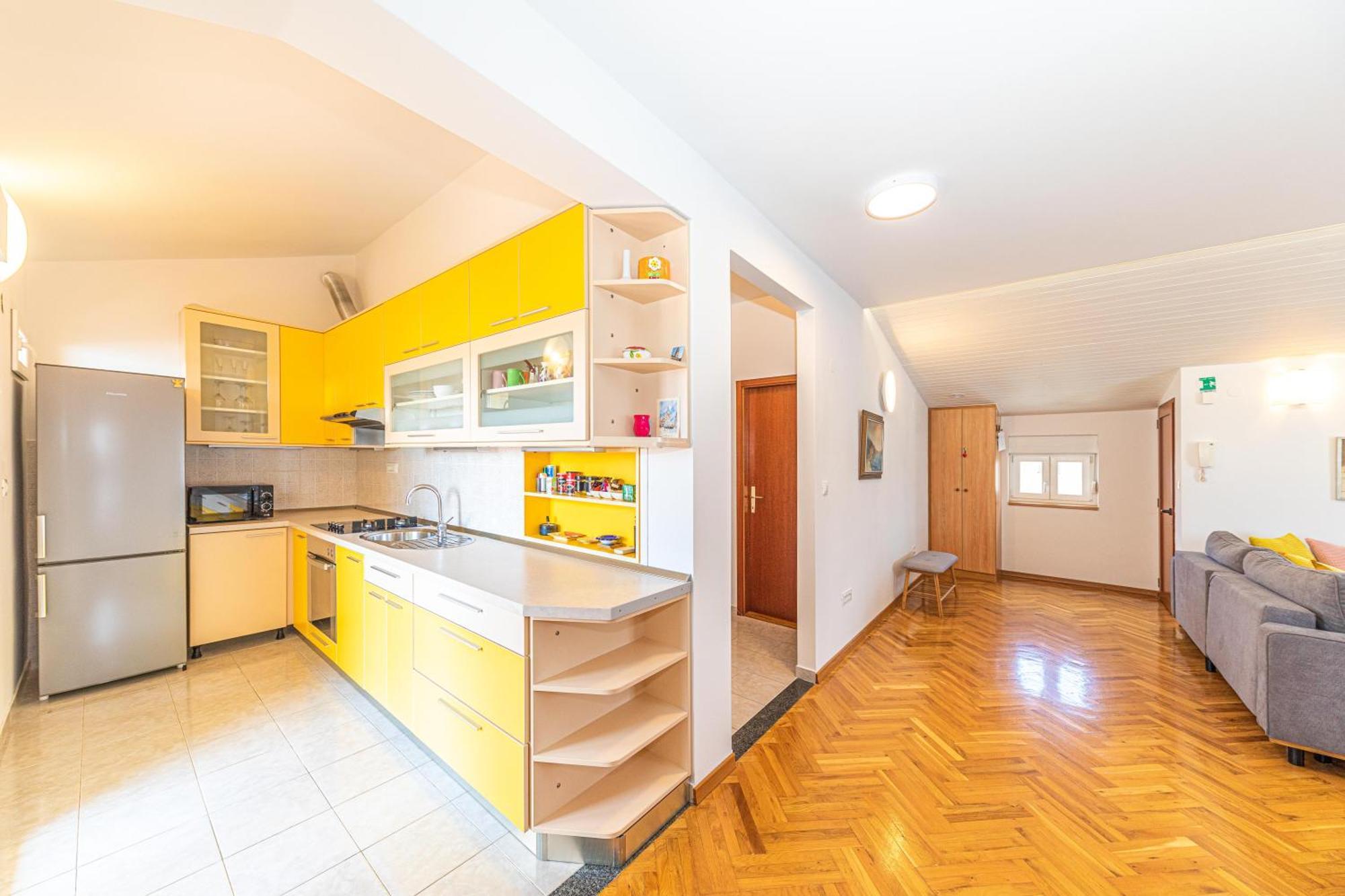 Apartments Iskra Stobreč エクステリア 写真