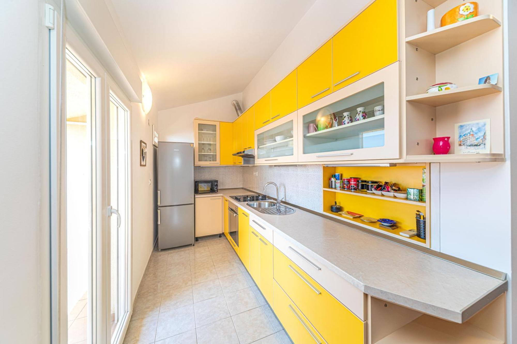 Apartments Iskra Stobreč エクステリア 写真