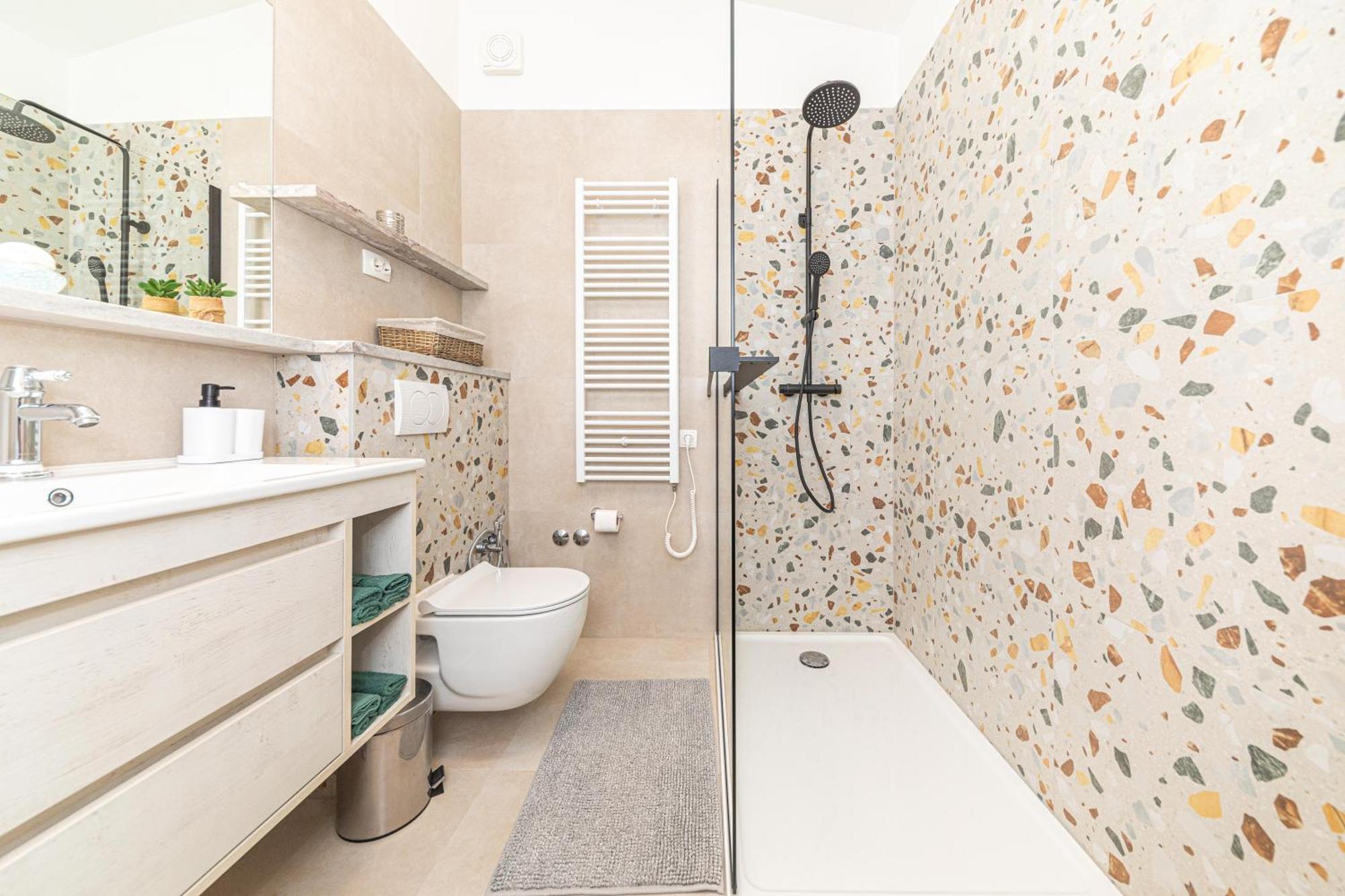 Apartments Iskra Stobreč エクステリア 写真
